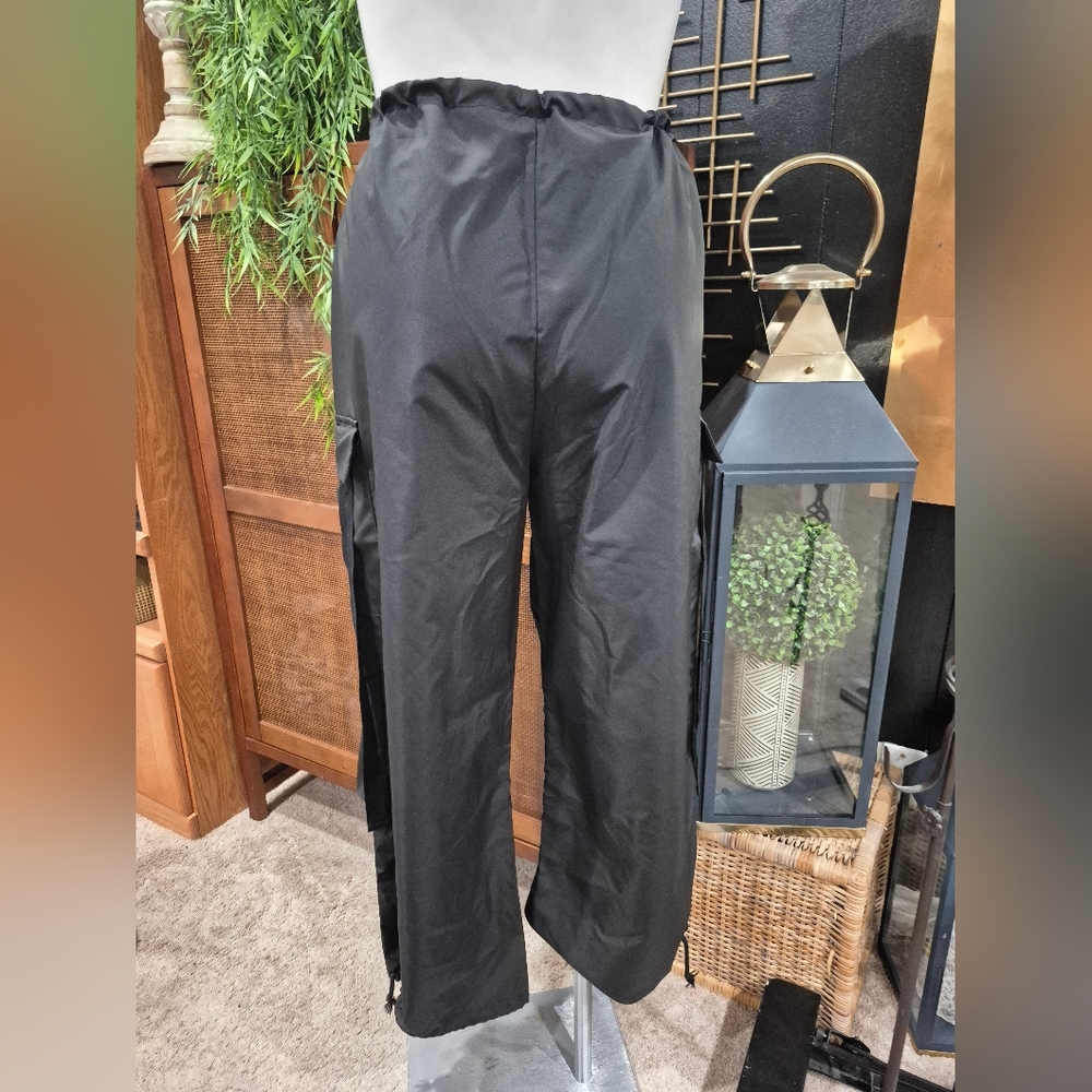 Black Cargo Pants - Picture 4 of 14